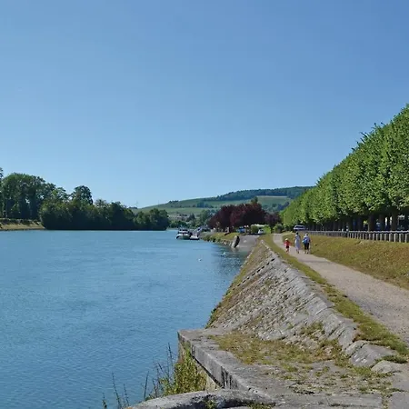 Jolie Vue Riviere Hébergement de vacances